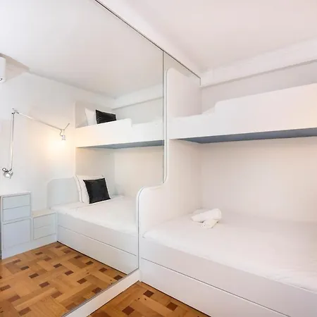 Apartment 2-bedroom With Sea View & Ac,