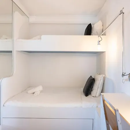 2-bedroom With Sea View & Ac, Villefranche-sur-Mer